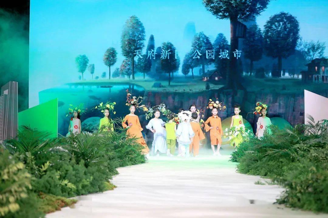 一面锦旗 “十分”信任！咸阳彩虹医院获得患者赞许
